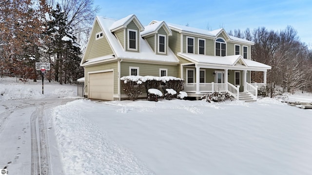 view of front of property featuring covered porch