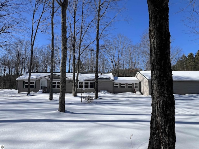 view of front of house