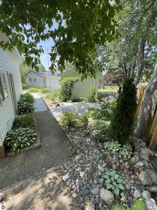 view of yard with a patio area