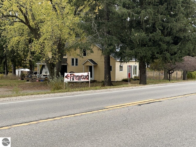 view of front of house