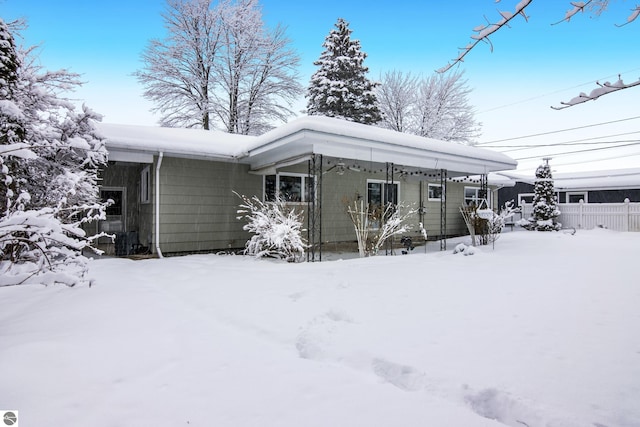 view of front of house with a porch