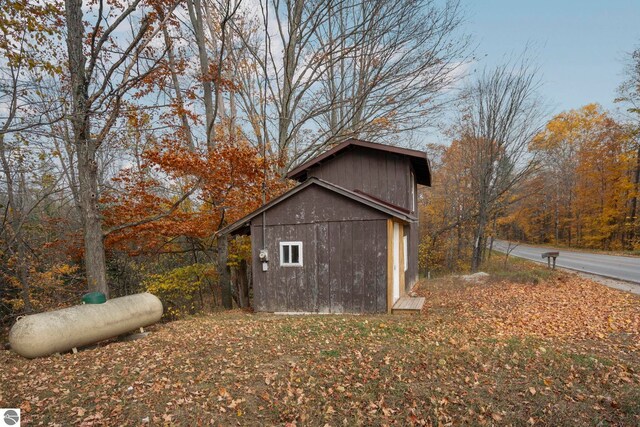 4255 E Spencer Rd, Kalkaska, MI 49646 - view of outdoor structure