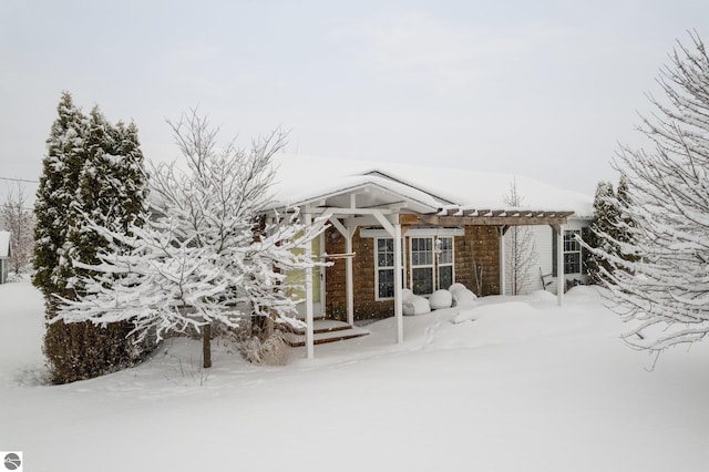 exterior space featuring a pergola