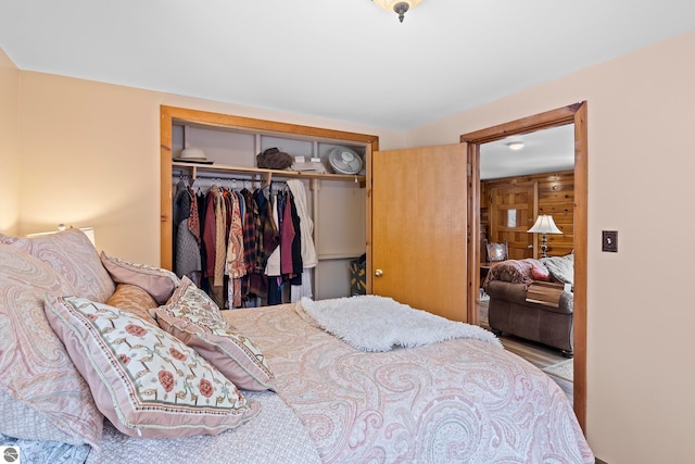 bedroom featuring a closet