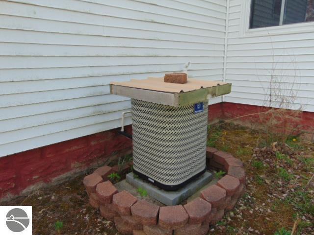 details featuring central air condition unit