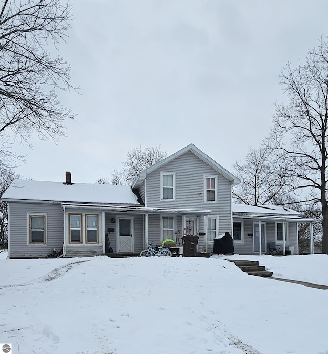 view of front facade featuring covered porch