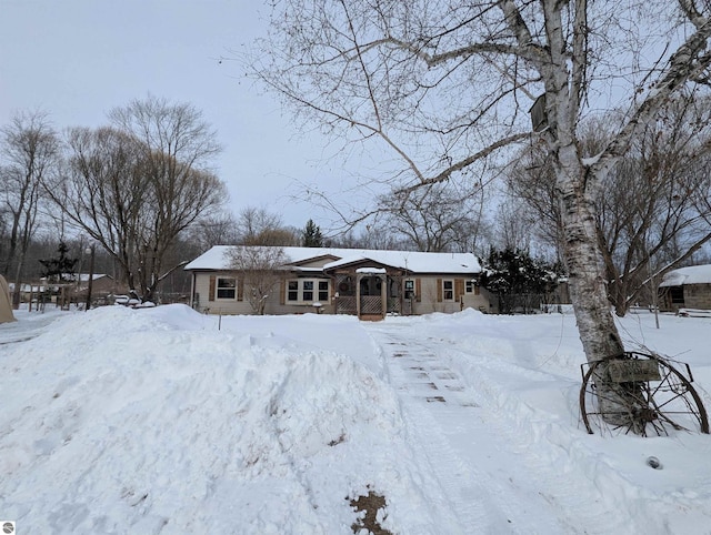 view of front of property