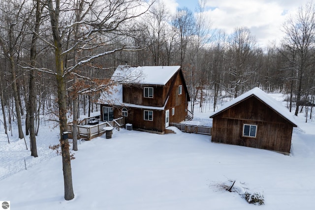 view of front of property