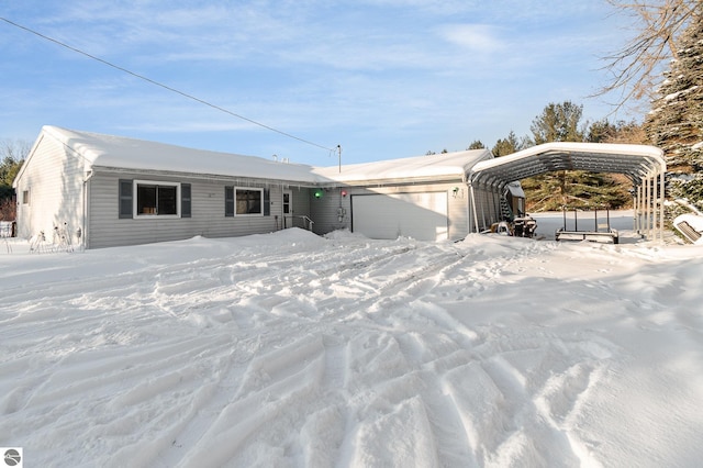 view of front of property featuring a carport