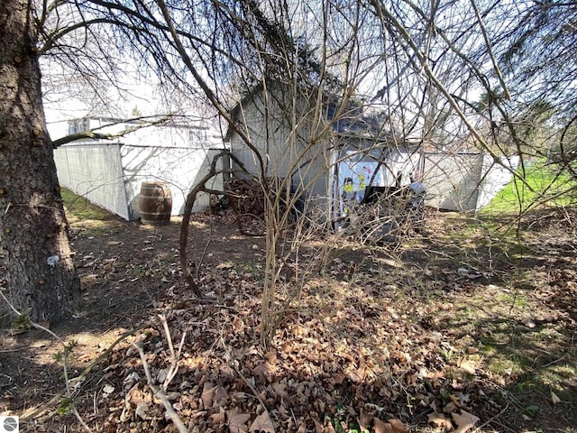 520 Fairlane, Alma, MI 48801 - view of yard