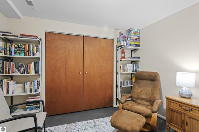 sitting room with visible vents