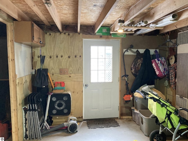 mudroom featuring concrete flooring