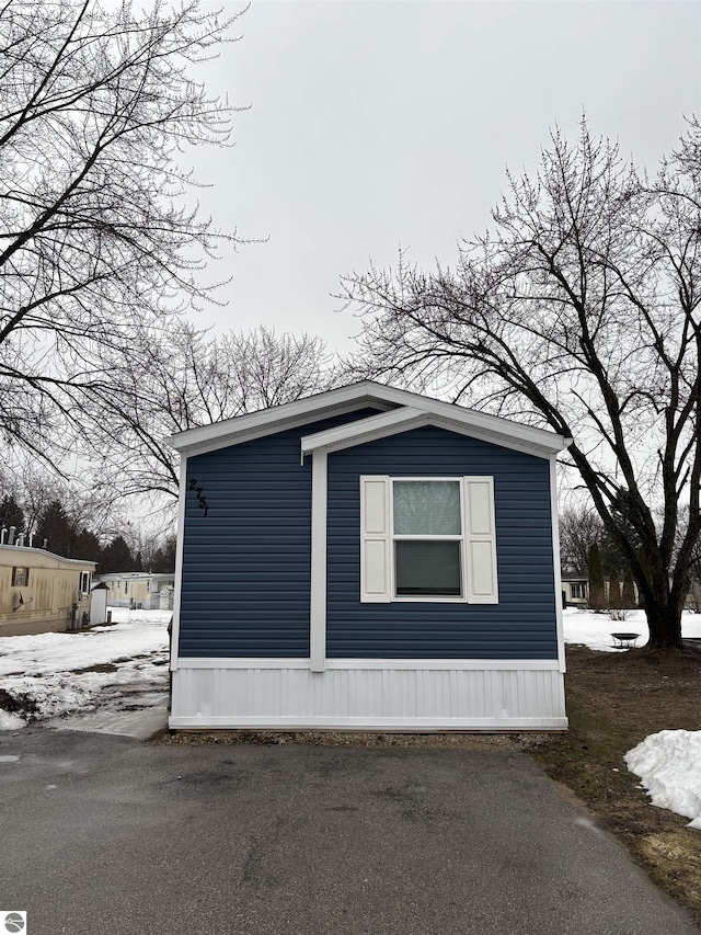 view of property exterior