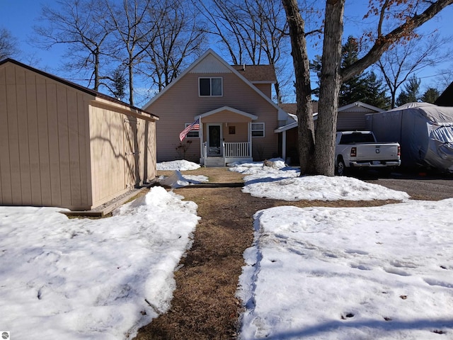 view of front of property with covered porch