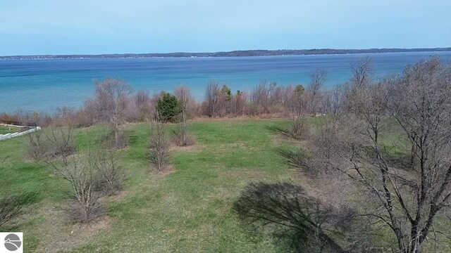 000 Bayridge Dr, Williamsburg, MI 49690