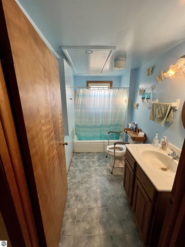 full bath with toilet, shower / bath combo with shower curtain, and vanity