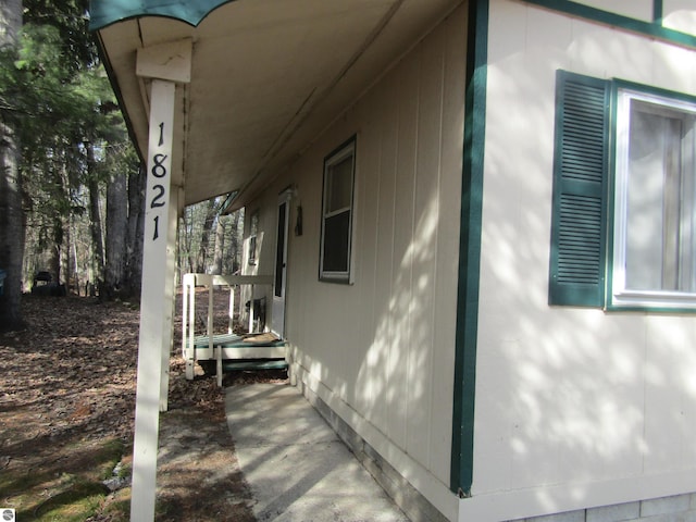 view of home's exterior