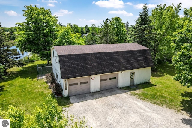 view of detached garage