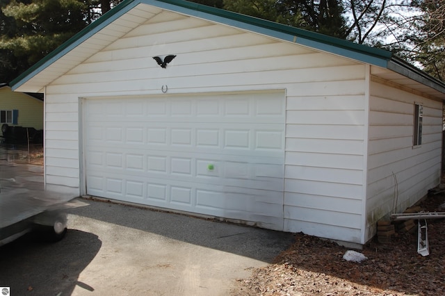 view of detached garage