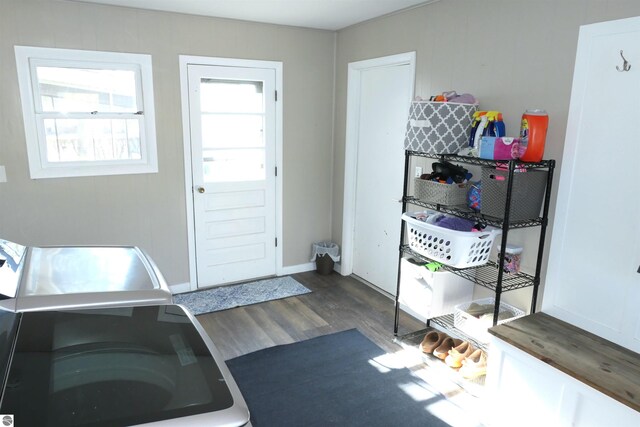 5661 Golfridge Rd, Alma, MI 48801 - entryway featuring dark wood-type flooring