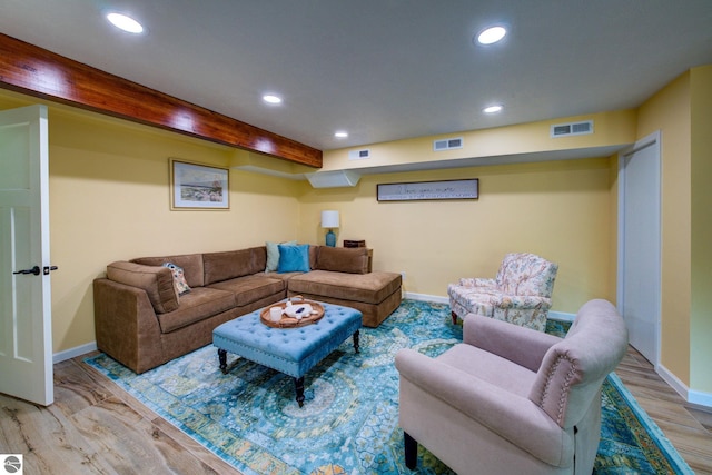 4781 E Golfview Dr, Leland, MI 49654 - living room featuring recessed lighting, wood finished floors, visible vents, and baseboards
