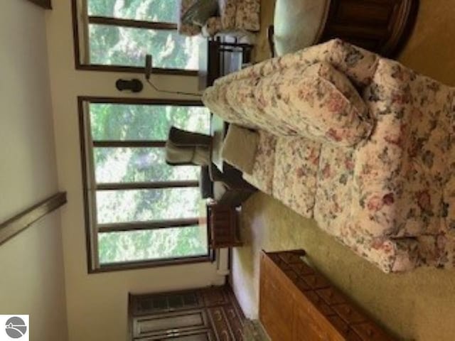 5016 Michabou Rd, Frankfort, MI 49635 - view of living room