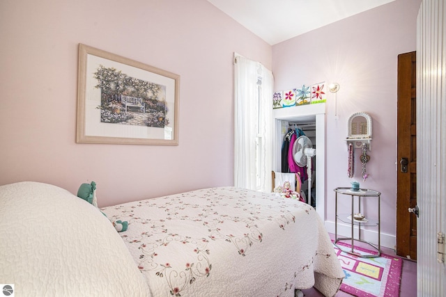 622 Leelanau Ave, Frankfort, MI 49635 - bedroom featuring baseboards