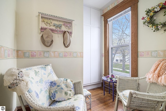 622 Leelanau Ave, Frankfort, MI 49635 - living area with wood finished floors