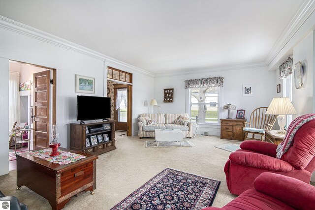 622 Leelanau Ave, Frankfort, MI 49635 - living area with carpet floors and crown molding