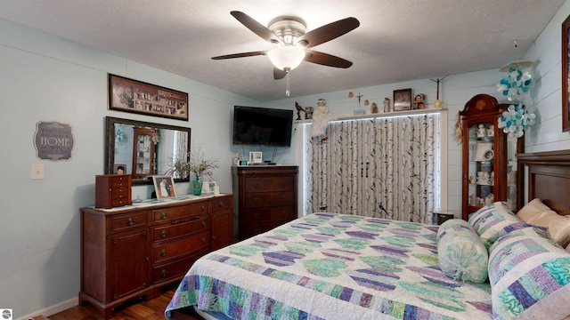 17429 Summit Ct, Barryton, MI 49305 - bedroom featuring wood finished floors and a ceiling fan