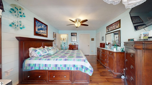 17429 Summit Ct, Barryton, MI 49305 - bedroom with dark wood-style floors and a ceiling fan