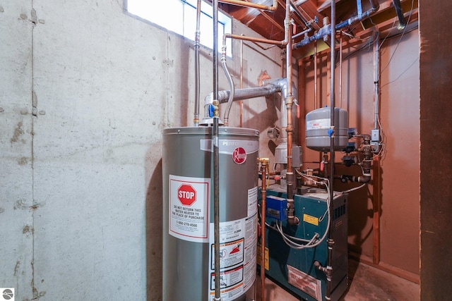 800 Evart St, Cadillac, MI 49601 - utilities featuring a heating unit and water heater