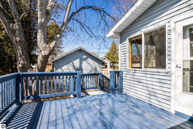 112 N Benzie Blvd, Beulah, MI 49617 - view of deck
