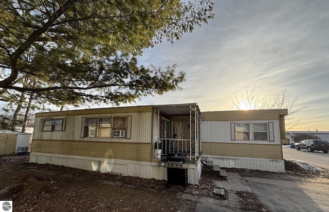 view of manufactured / mobile home