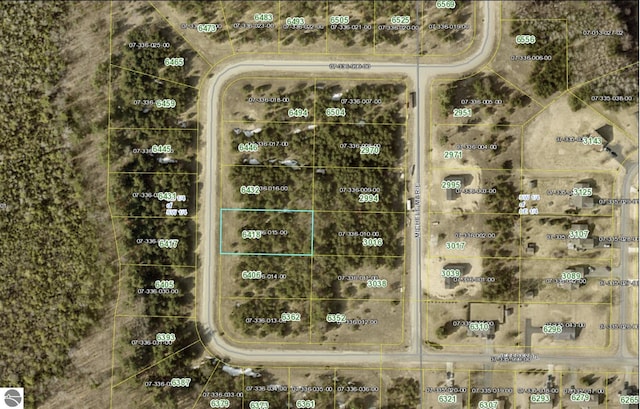 6418 Jeffrey Pl, Grawn, MI 49637