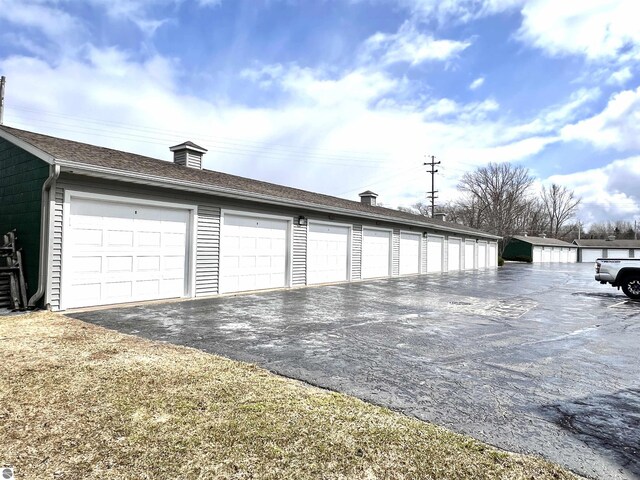 624 S Lake St, Cadillac, MI 49601 - view of garage