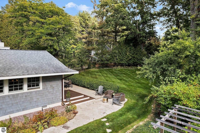 view of yard with a patio