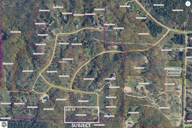 16 W Harbour Rdg, Maple City, MI 49664