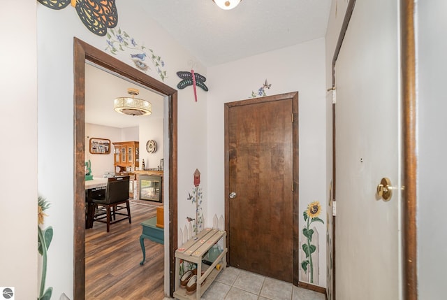 4631 Cardinal Dr, Mount Pleasant, MI 48858 - view of entryway