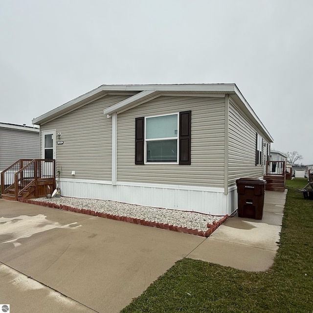 1279 Beacon Hill Ct, Mount Pleasant, MI 48858 - view of home's exterior