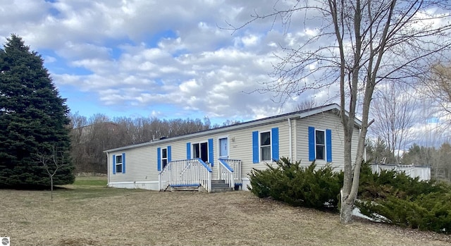 view of manufactured / mobile home
