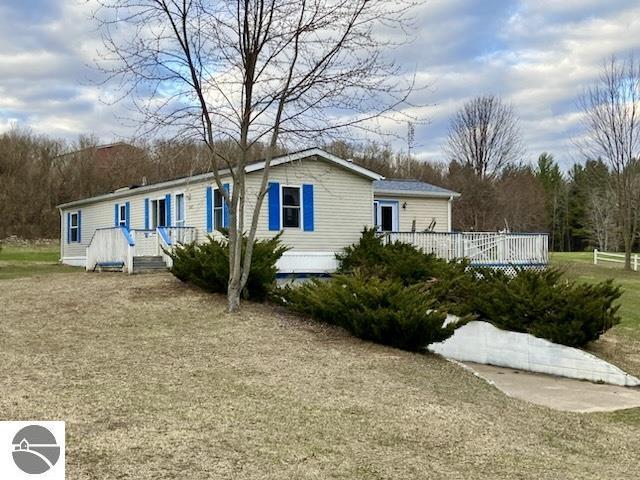 manufactured / mobile home with a deck