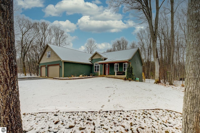 ranch-style house with a porch