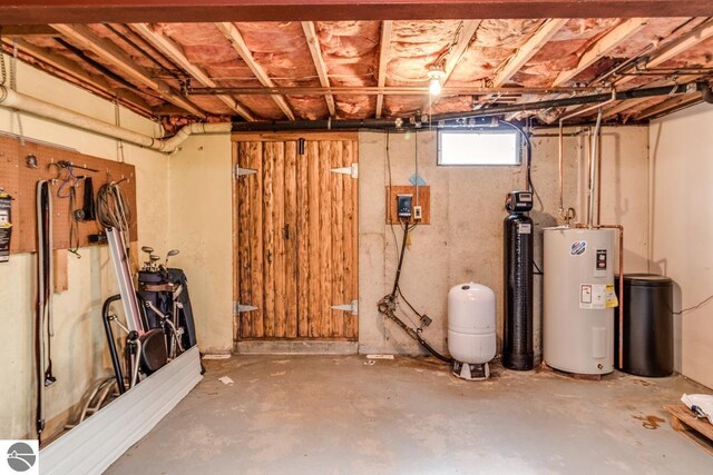 7726 Anway Dr, Battle Creek, MI 49014 - below grade area with water heater