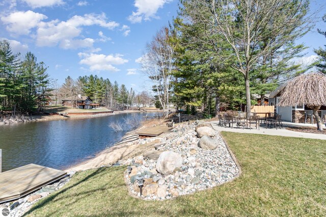 3901 W Thendara Dr, Gladwin, MI 48624 - water view