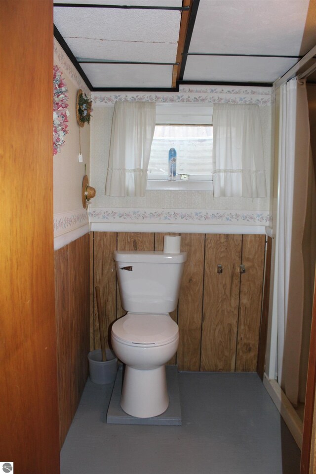 bathroom with toilet