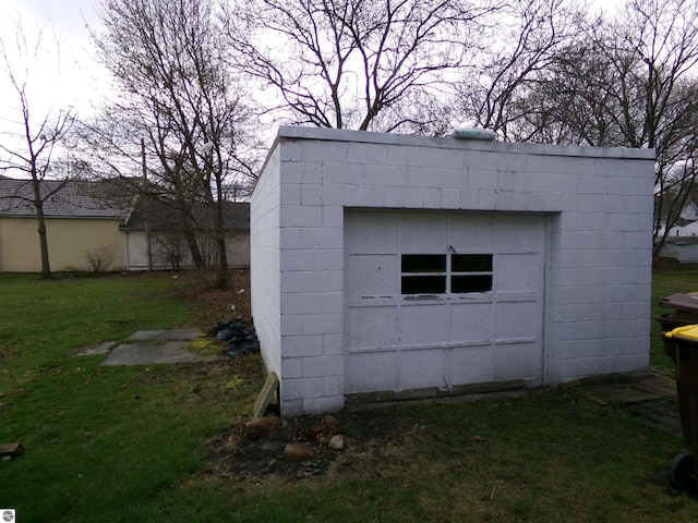 116 N Main St, Saint Louis, MI 48880 - view of outdoor structure featuring an outdoor structure