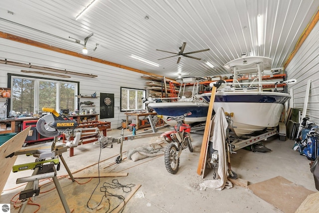 garage featuring a ceiling fan