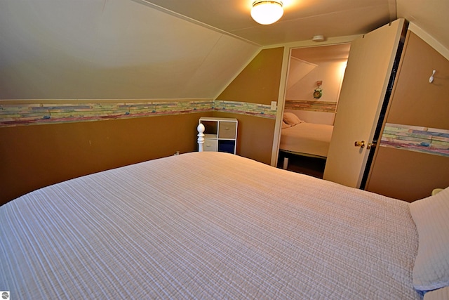 1900 Pavilion Dr, Lake City, MI 49651 - bedroom with lofted ceiling
