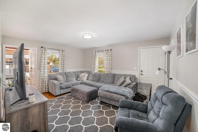 1016 Argyle Ct, Alma, MI 48801 - living area with wood finished floors